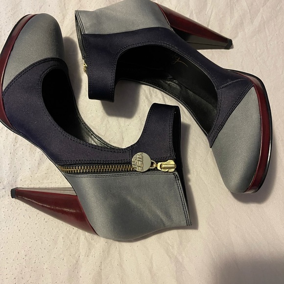 Miss Sixty - Picture 3 of 14